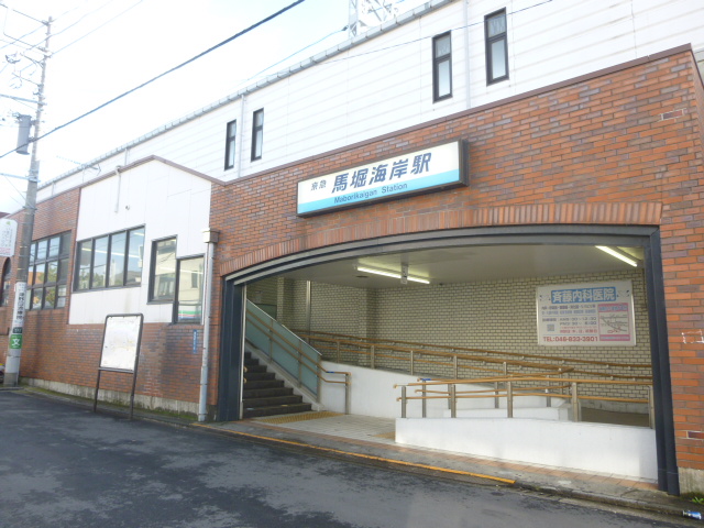 ファミリーマート　横須賀大津町店