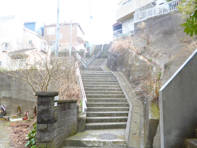 ファミリーマート　横須賀三春町店