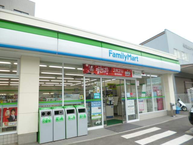 ファミリーマート　油屋森崎店