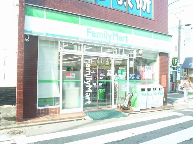 ファミリーマート　京浜堀之内店