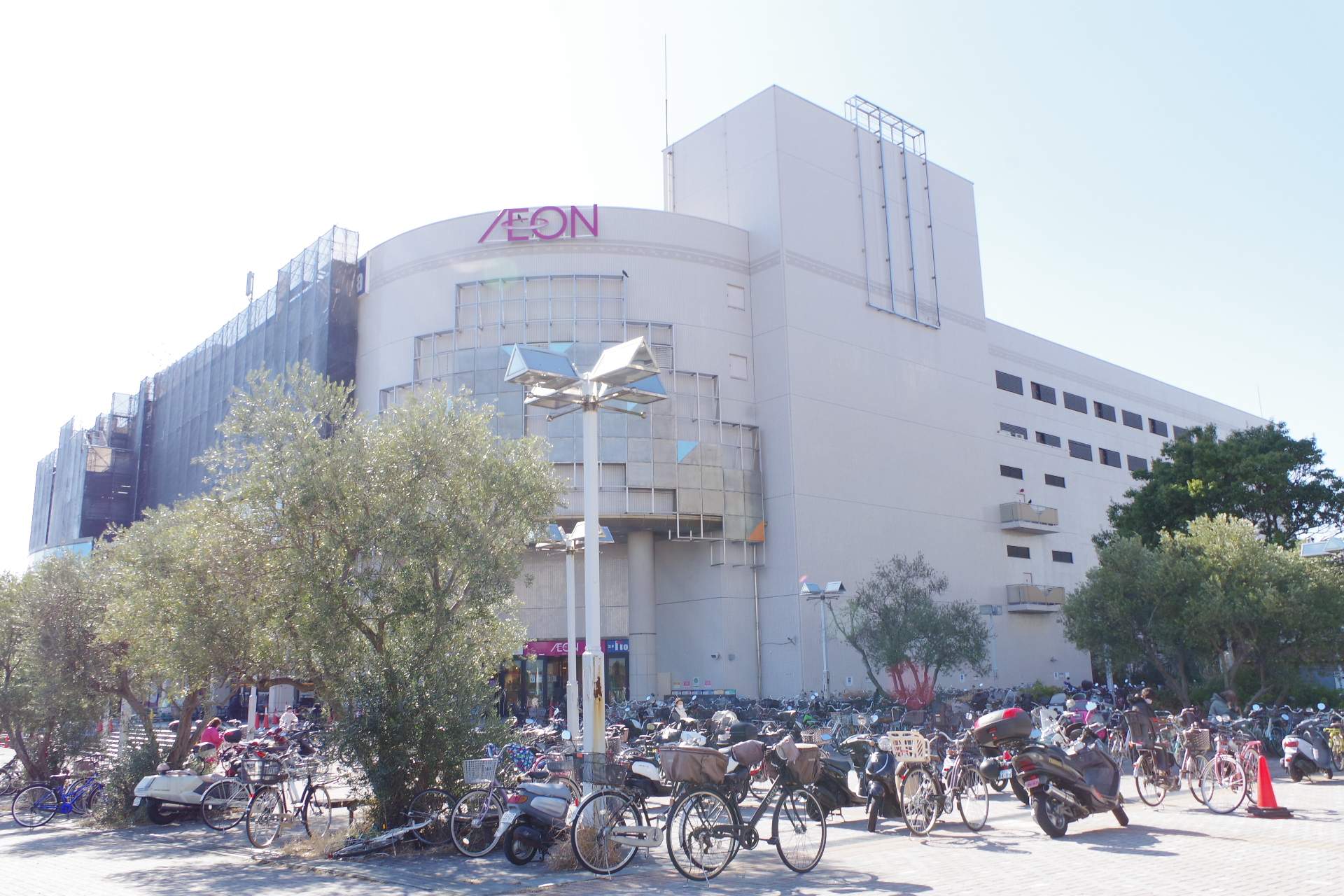 イオン　金沢八景店